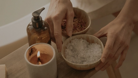 Salt & Oil Scrub